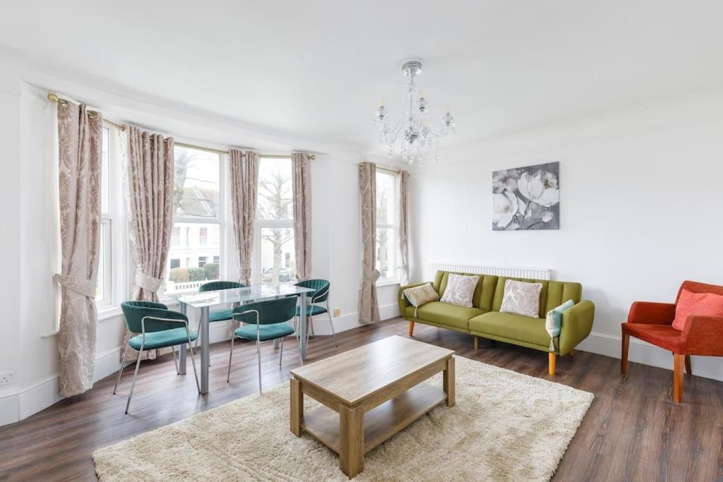 Charming 2 Bedroom Flat In Central Hove With Free Parking Eksteriør bilde